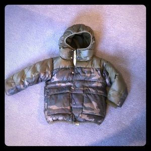 Jcrew/Crewcuts camouflage down puffer! Size 3T